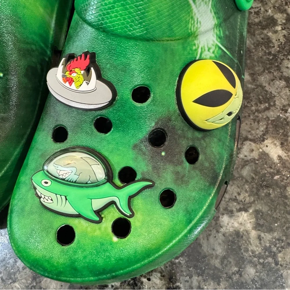 Crocs Kids J5 Green Alien Galaxy Clogs w/ Jibbitz Charms‎